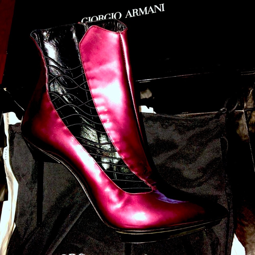 Authentic  New Giorgio Armani Patent leather Boots